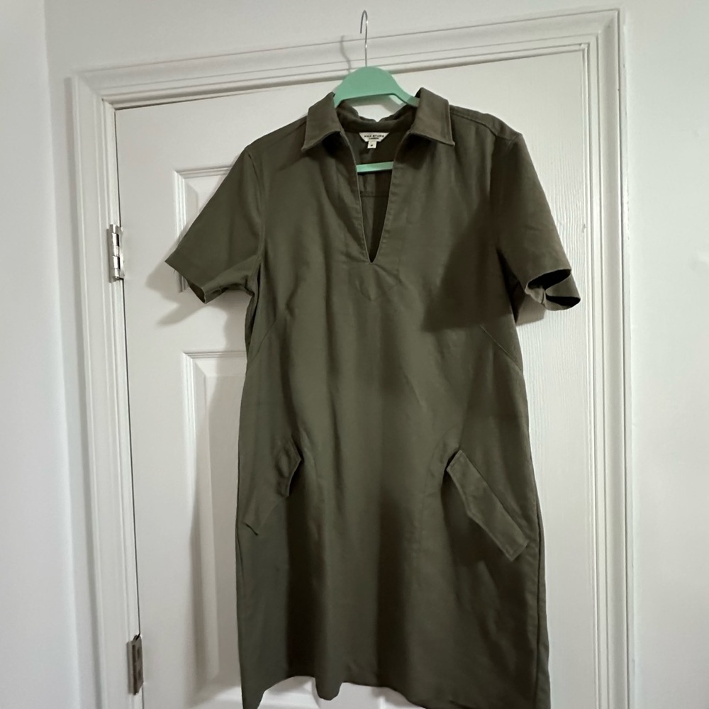 Green knee length dress max studio